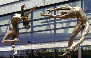Zenos Frudakis, Reaching. Reaching, Indianapolis Capitol Center Plaza, Indianapolis, Indiana. Two 7 foot high bronze figures. Photo (c) Zenos Frudakis.